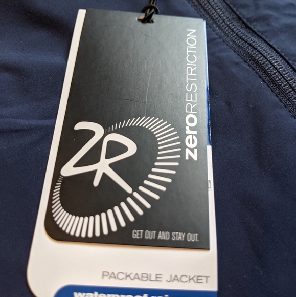 Zero Restriction Packable Waterproof Golf Jacket - Picture 4 of 5
